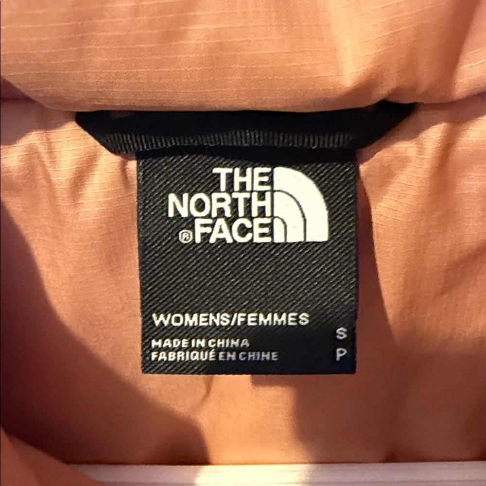 The North Face Peach Puffer Vest - Picture 2 of 7